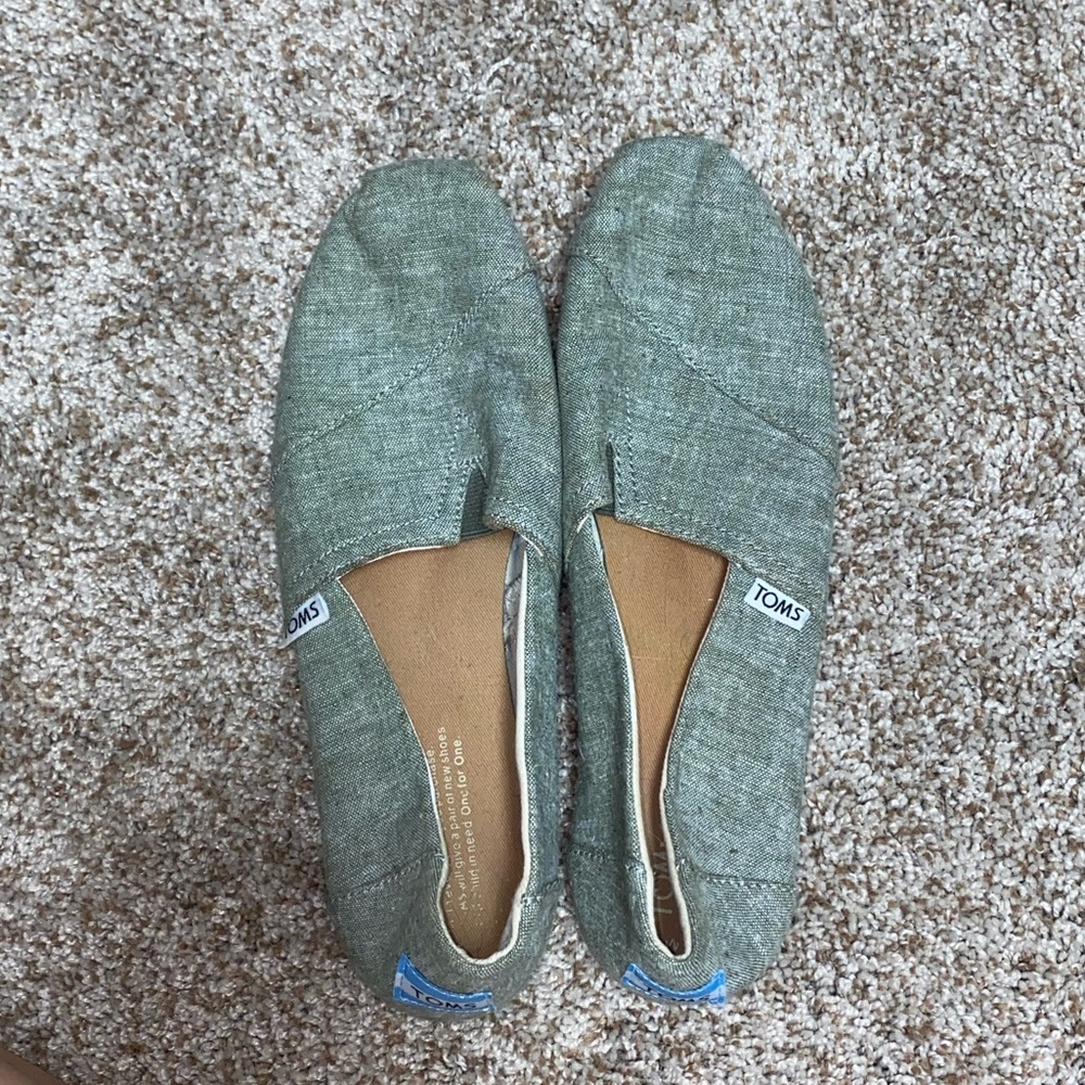 Green Women’s Toms size 9